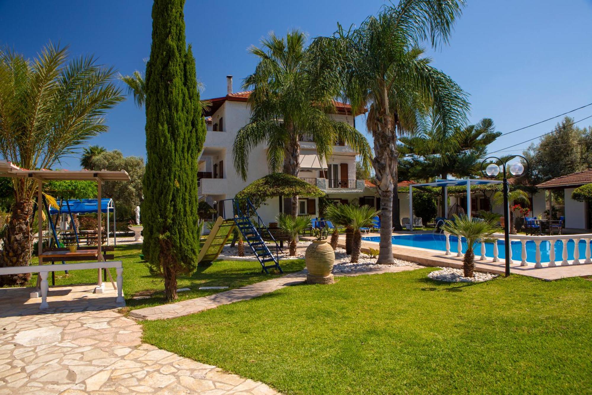 Villa Dimitris Apartments & Bungalows Frínion Buitenkant foto
