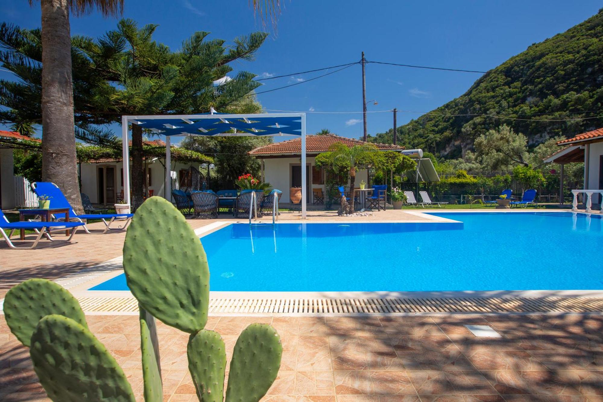 Villa Dimitris Apartments & Bungalows Frínion Buitenkant foto
