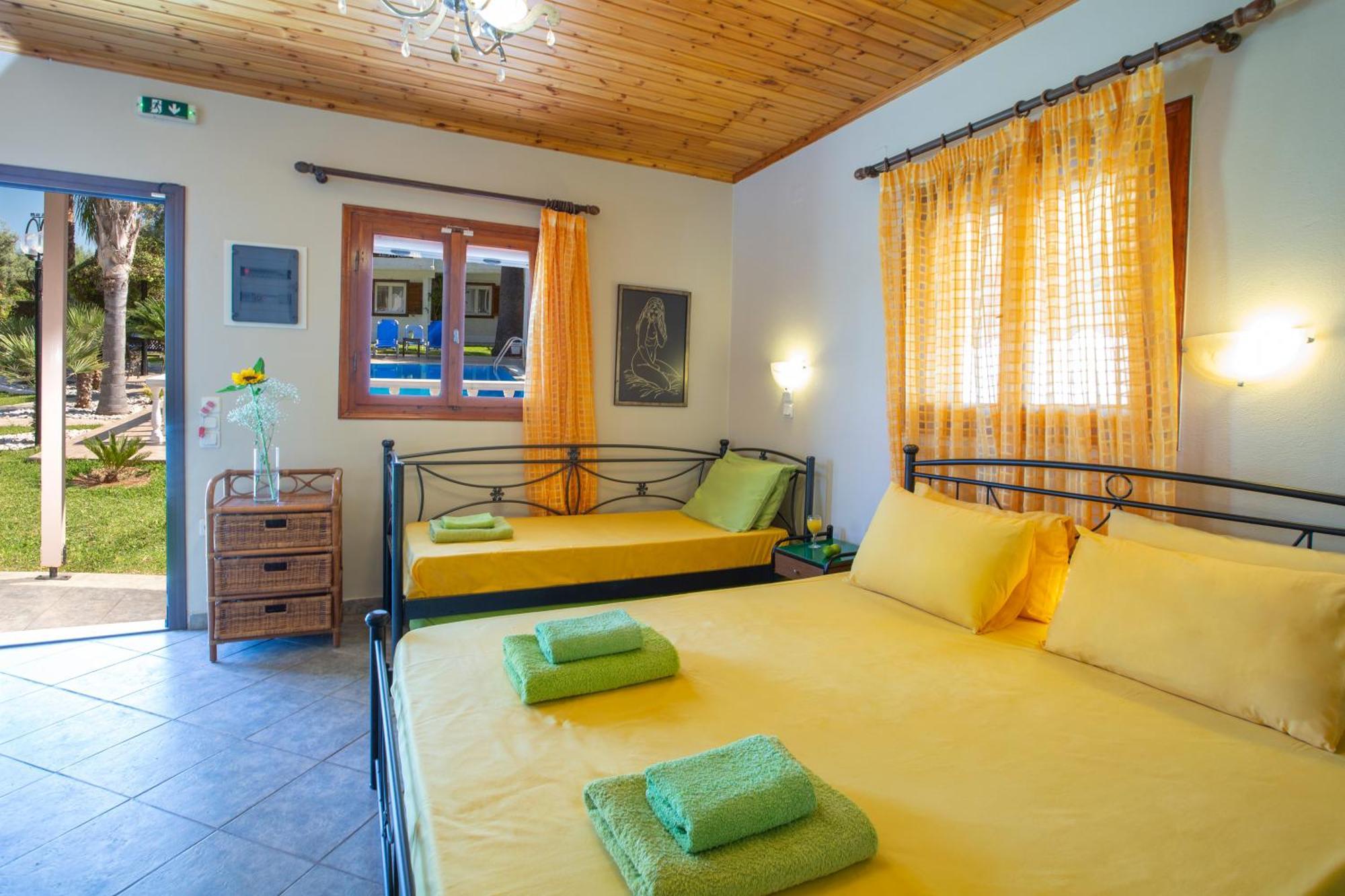 Villa Dimitris Apartments & Bungalows Frínion Buitenkant foto