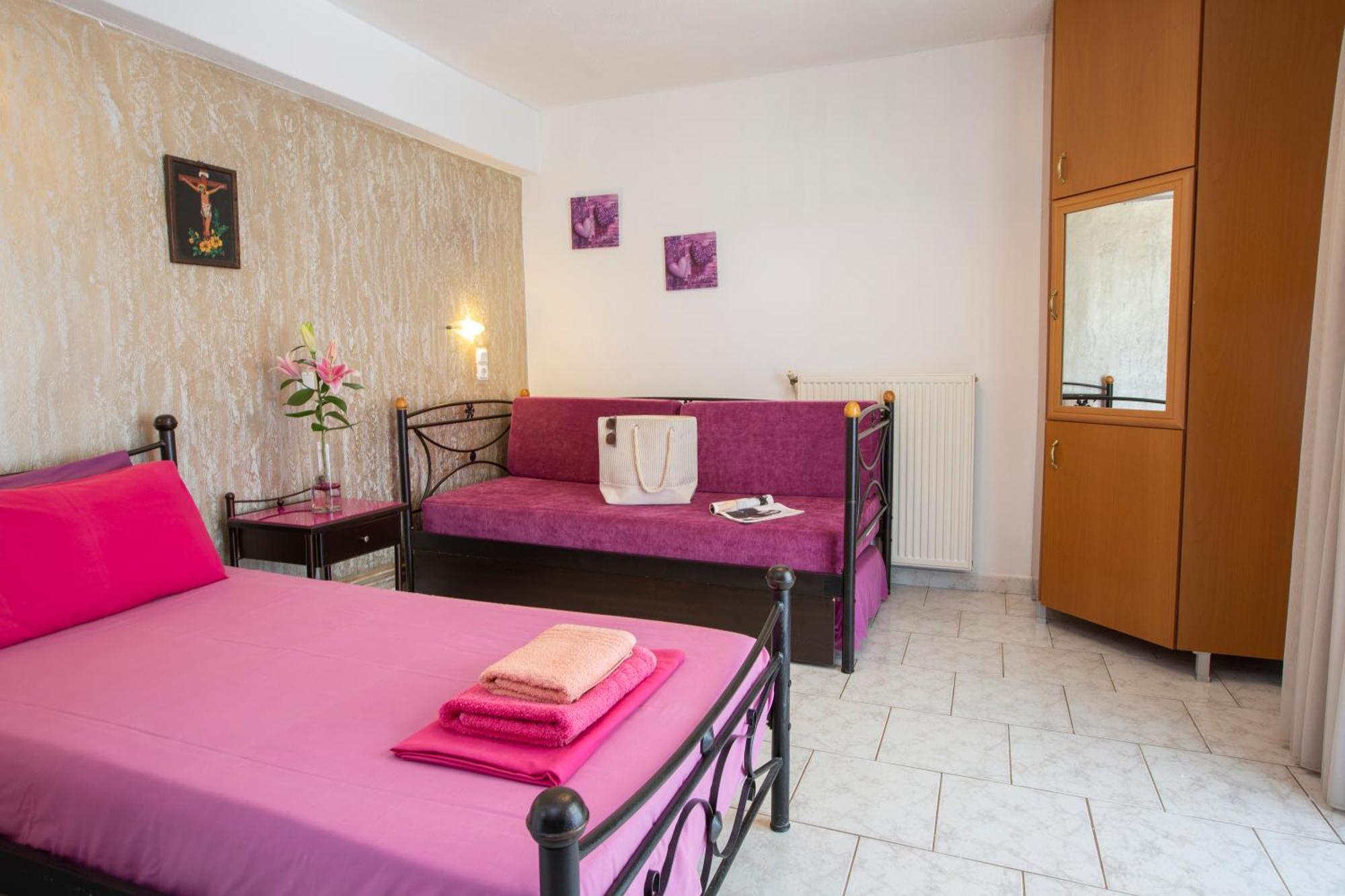 Villa Dimitris Apartments & Bungalows Frínion Buitenkant foto