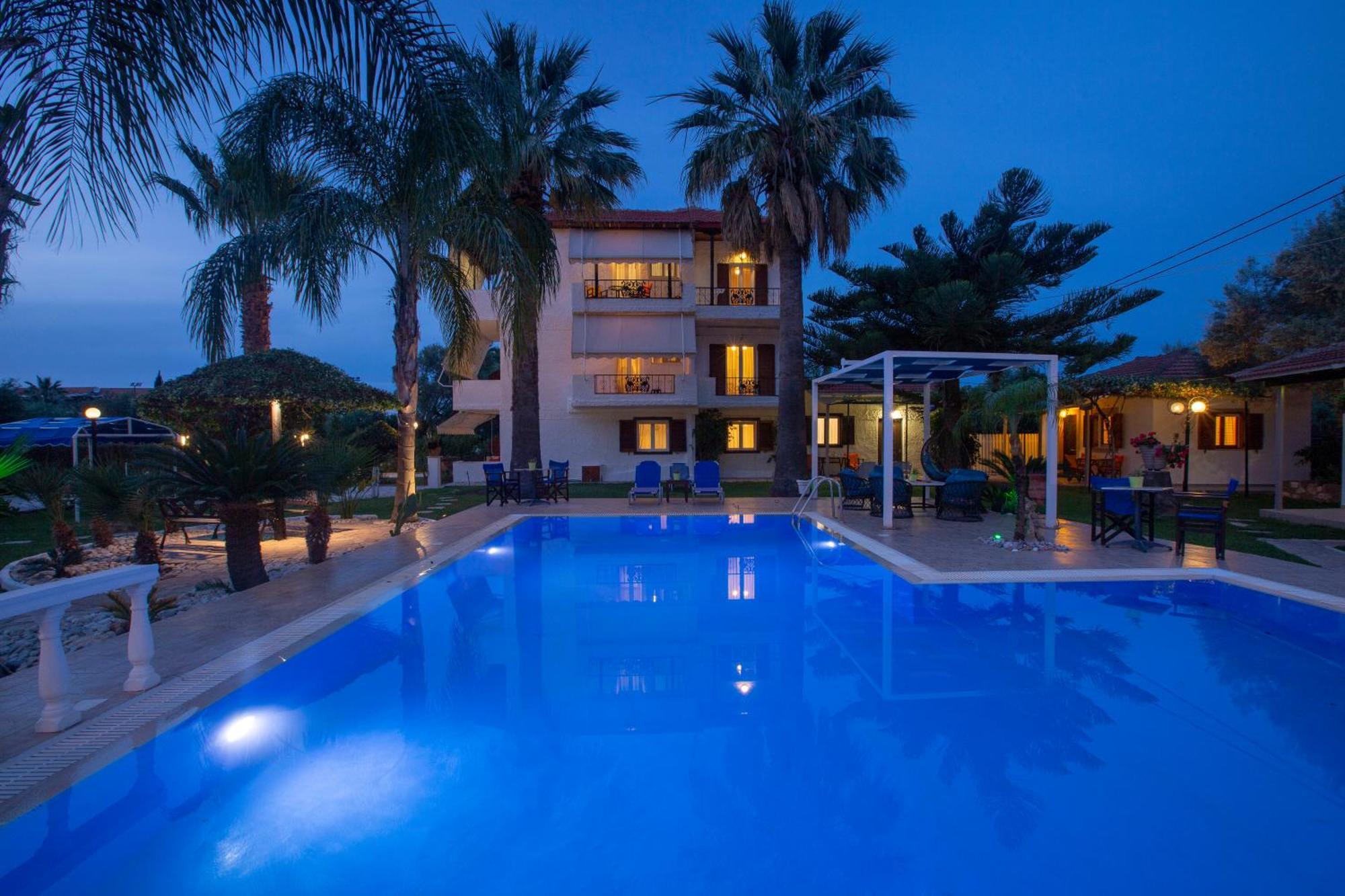 Villa Dimitris Apartments & Bungalows Frínion Buitenkant foto