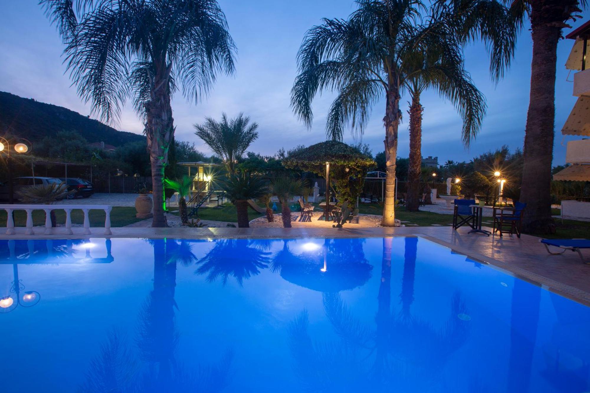 Villa Dimitris Apartments & Bungalows Frínion Buitenkant foto